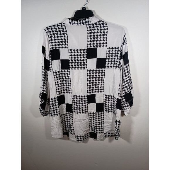 Rouge Collection Patchwork Houndstooth Roll Tab Collared Button Top Plus Size 2X - Picture 6 of 6